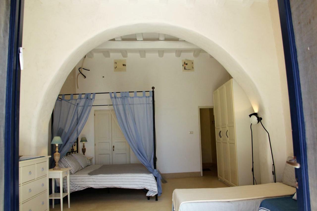 Alicudi Giardino Dei Carrubi- Al Gradino 365 Bed & Breakfast Lipari  Exterior photo